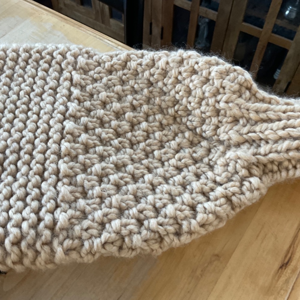 MYRACLE HAND MADE CARDIGAN …BRAND NEW/ 100 PERCENT ACRYLIC - Picture 5 of 9